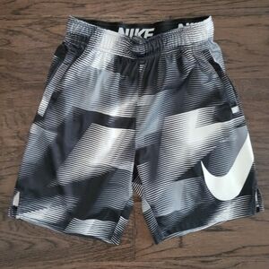Nike Men’s Black & White Patterned Athletic Shorts